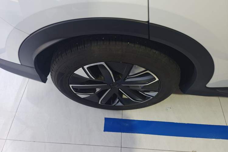 Used JETOUR Shanhai L7 2024 1.5T 120km ULTRA 7-Seater Right Rear Wheel Hub