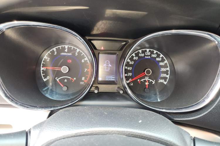 Used Venucia T70 2016 2.0L Manual RuiQu Version