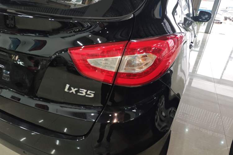 Used Hyundai ix35 2015 2.0L Automatic 2WD Smart Version China V Standard Right Rear Taillight