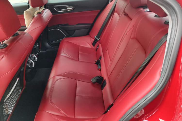 Used Alfa Romeo Giulia 2021 2.0T 280HP Luxury Edition