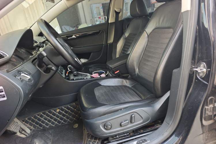 Used Volkswagen Magotan 2015 1.8TSI Luxury Model Left Front Seat