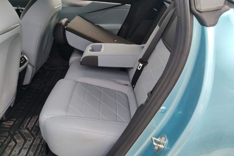 Used Deepal S05 2024 510 Ultra Pure Electric Version Left Rear Seat