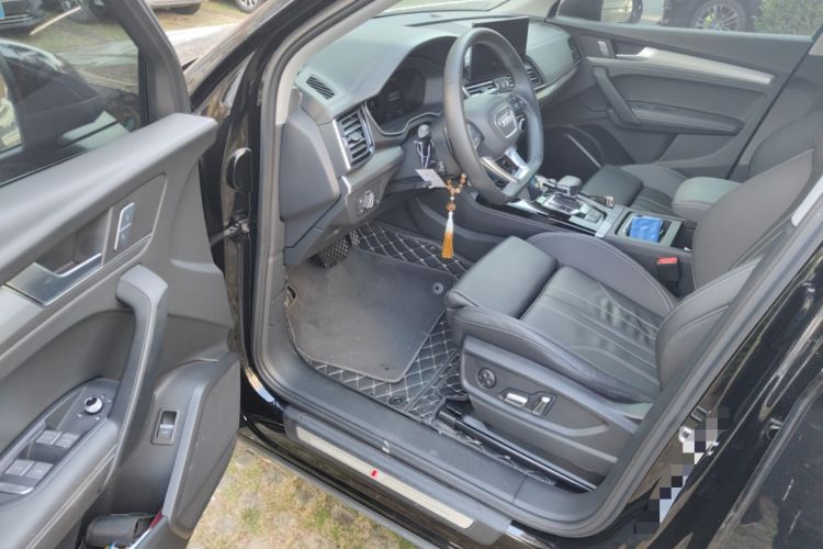 Used Audi Q5L 2023 40T Fashionable and Dynamic Edition
