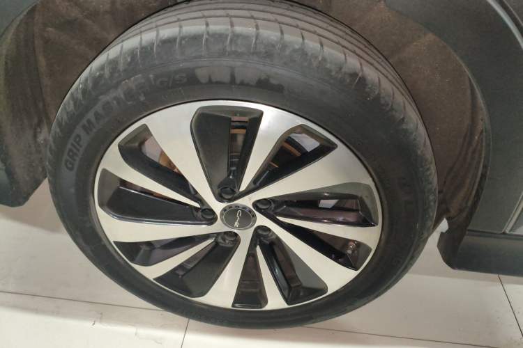 Used BYD Song PLUS New Energy 2023 Champion Edition DM-i 110KM Flagship Model Exterior 5