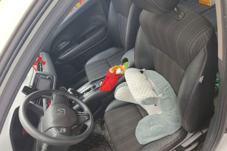 Used Honda Vezel 2017 1.8L CVT Front-Wheel Drive Pioneer Edition Left Front Seat