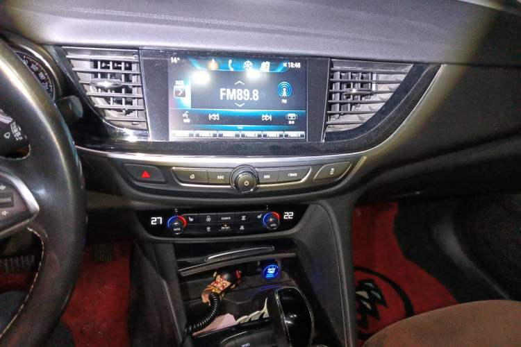 Used Buick Regal 2019 20T Luxury Model China V Standard Audio And AC Panel