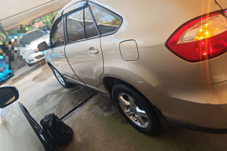 Used BYD S6 2014 2.0L Manual Luxury 5-Seater