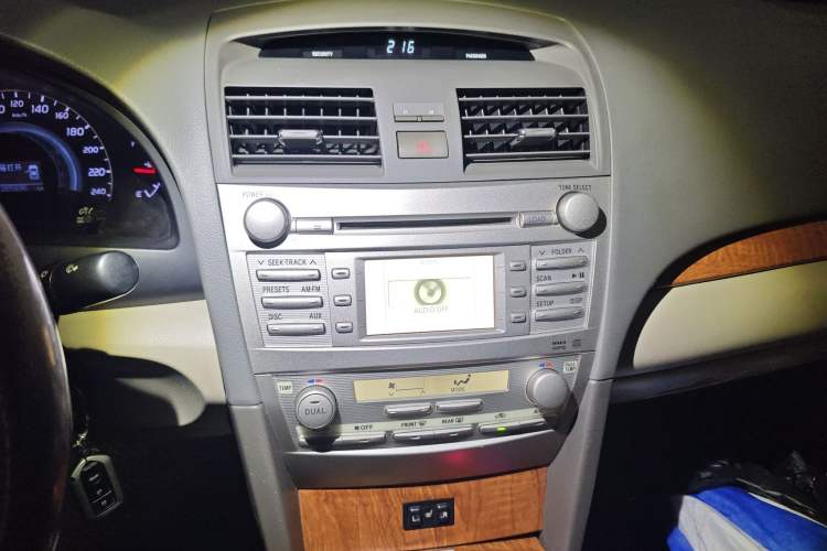 Used Toyota Camry 2011 240G Classic Anniversary Edition Audio And AC Panel