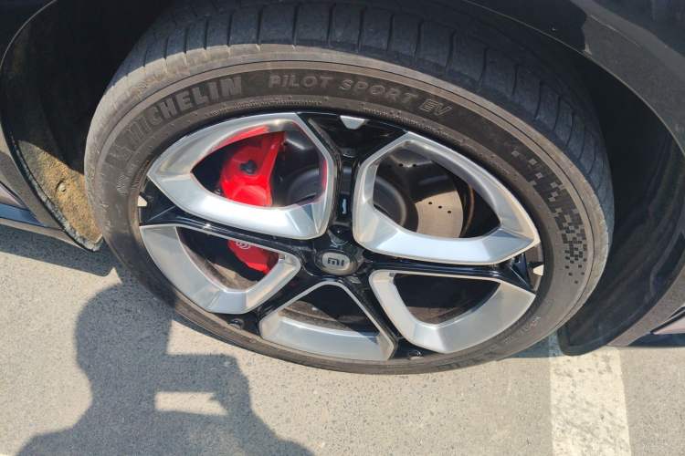 Used Xiaomi Auto YU7 2025 Ultra-Long Range High-Performance All-Wheel-Drive Max Edition