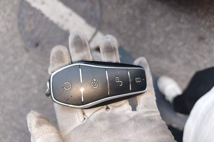 Used BYD Song Pro New Energy 2022 DM-i 110km Flagship Pro Model Vehicle Key