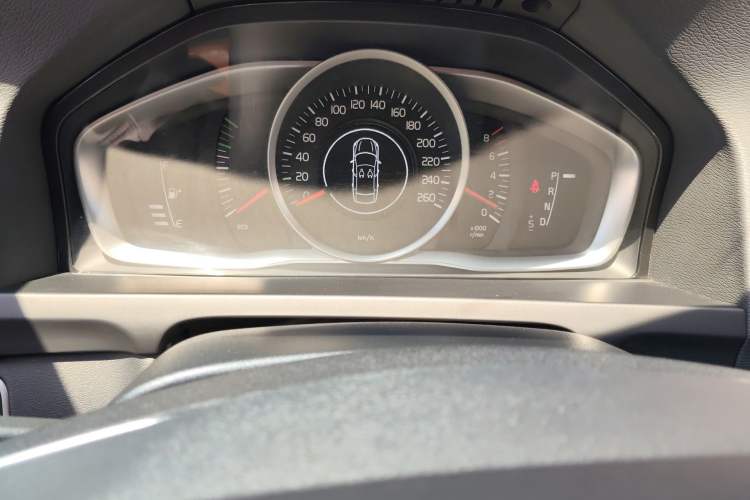 Used Volvo S60 2018 S60L T3 Smart Progress Edition
