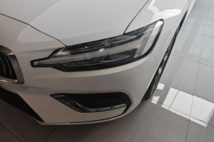 Used Volvo S60 2026 Model B4 Zhiyi Luxury Edition