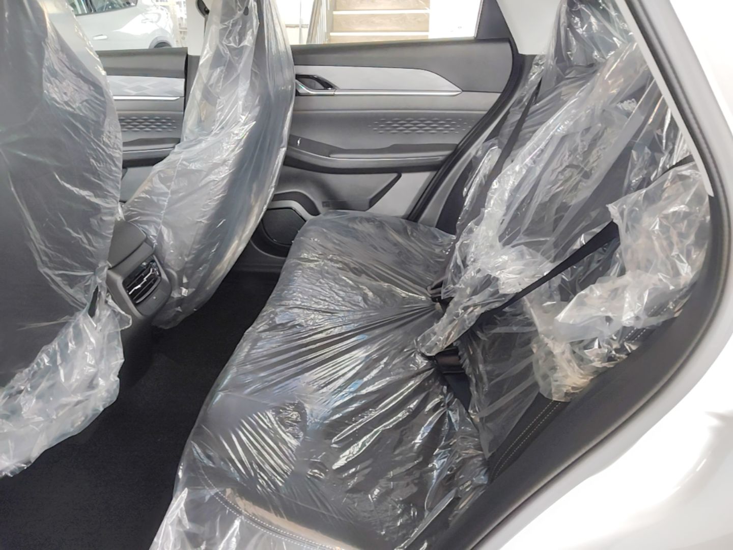 Dongfeng Aeolus SKY EV01 2025 530 km AIR Elite Edition — снимка 20