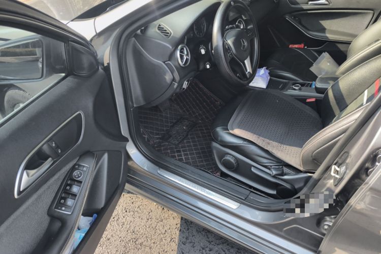 Used Mercedes-Benz A-Class 2015 A 180 Standard Model Driver Seat