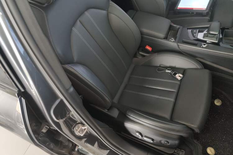 Used Audi A4L 2024 40 TFSI Luxury Dynamic Edition Right Front Seat