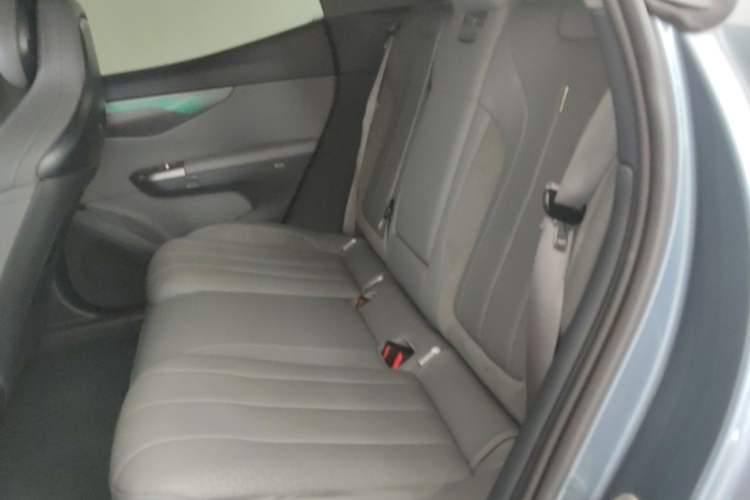 Used Lynk & Co 07 2024 EM-P 126 Long-Range Ultra
