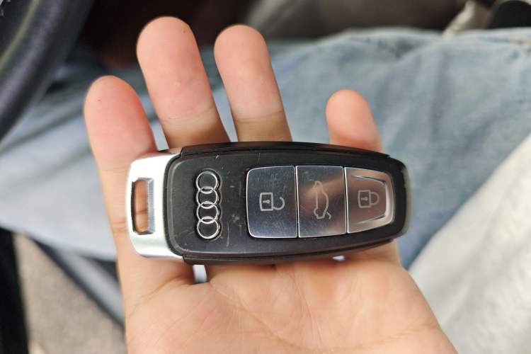 Used Audi A8 2018 A8L 55 TFSI quattro Launch Edition Elite Model Vehicle Key