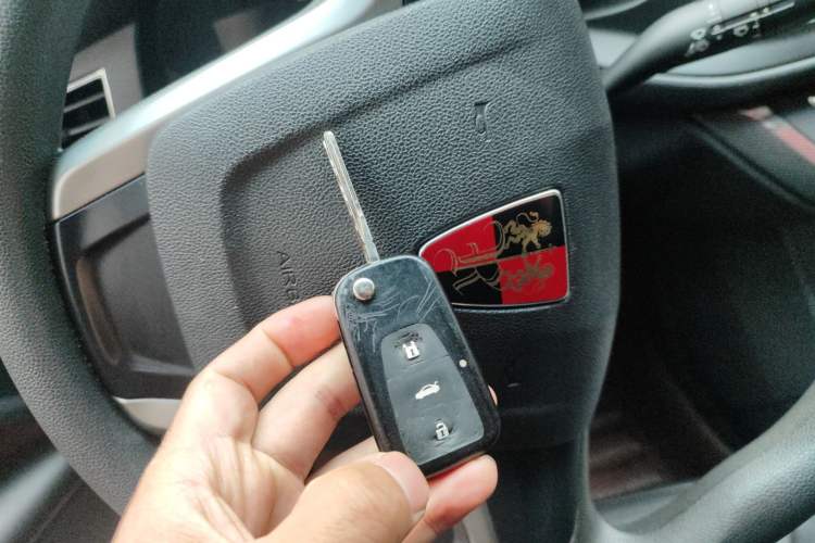 Used Roewe 360 2015 20T TST Deluxe Edition
