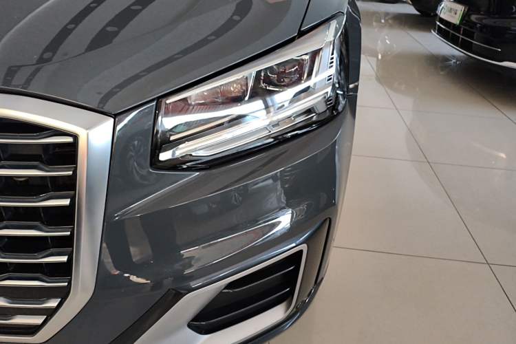 Used Audi Q2L 2020 35 TFSI Fashionable and Elegant Model Left Front Headlight