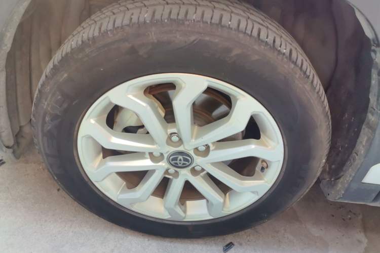 Used Toyota FRONTLANDER 2023 2.0L CVT Leading Edition
