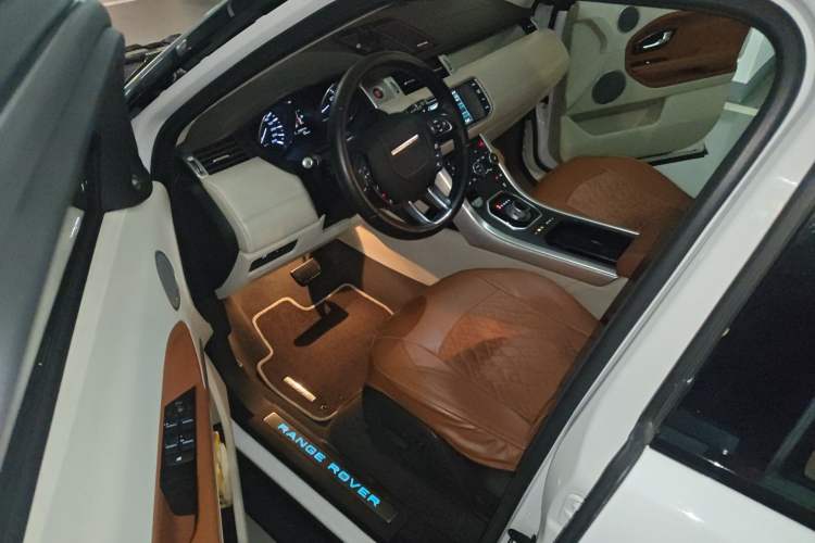 Used Land Rover Range Evoque 2015 2.0T Five-Door Enjoyment Edition Driver Seat