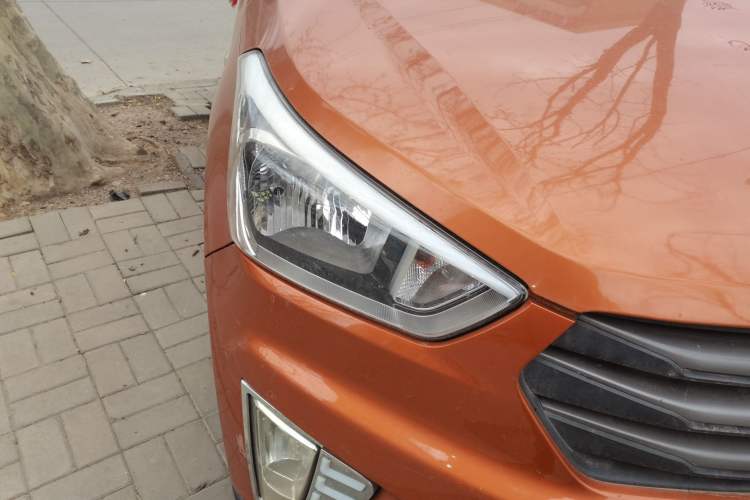 Used Hyundai ix25 2015 1.6L Manual Two-Wheel Drive Fashionable GS Model Right Front Headlight