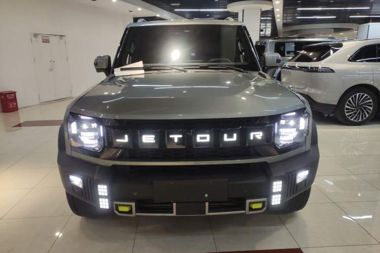 Used JETOUR Traveler 2023 2.0T All-Wheel Drive Conquer PRO Front