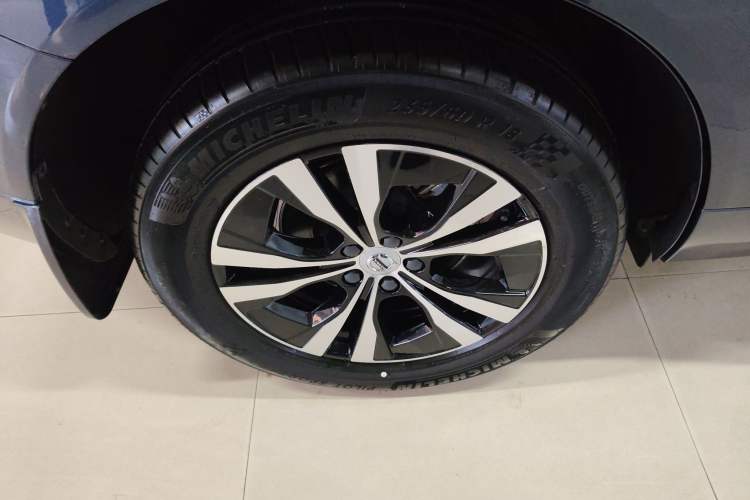 Used Volvo XC60 2023 B5 4x4 Smart Luxury Edition