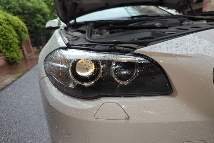 Used BMW 5 Series 2013 530Li Leading Model Right Front Headlight