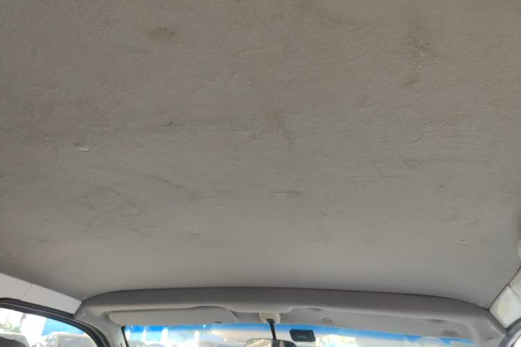 Used Jinbei Express 2017 2.0L Standard Version V19
