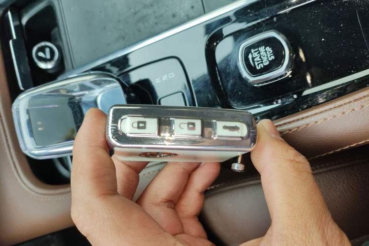 Used Volvo S90 2023 B5 Zhiyuan Luxury Edition