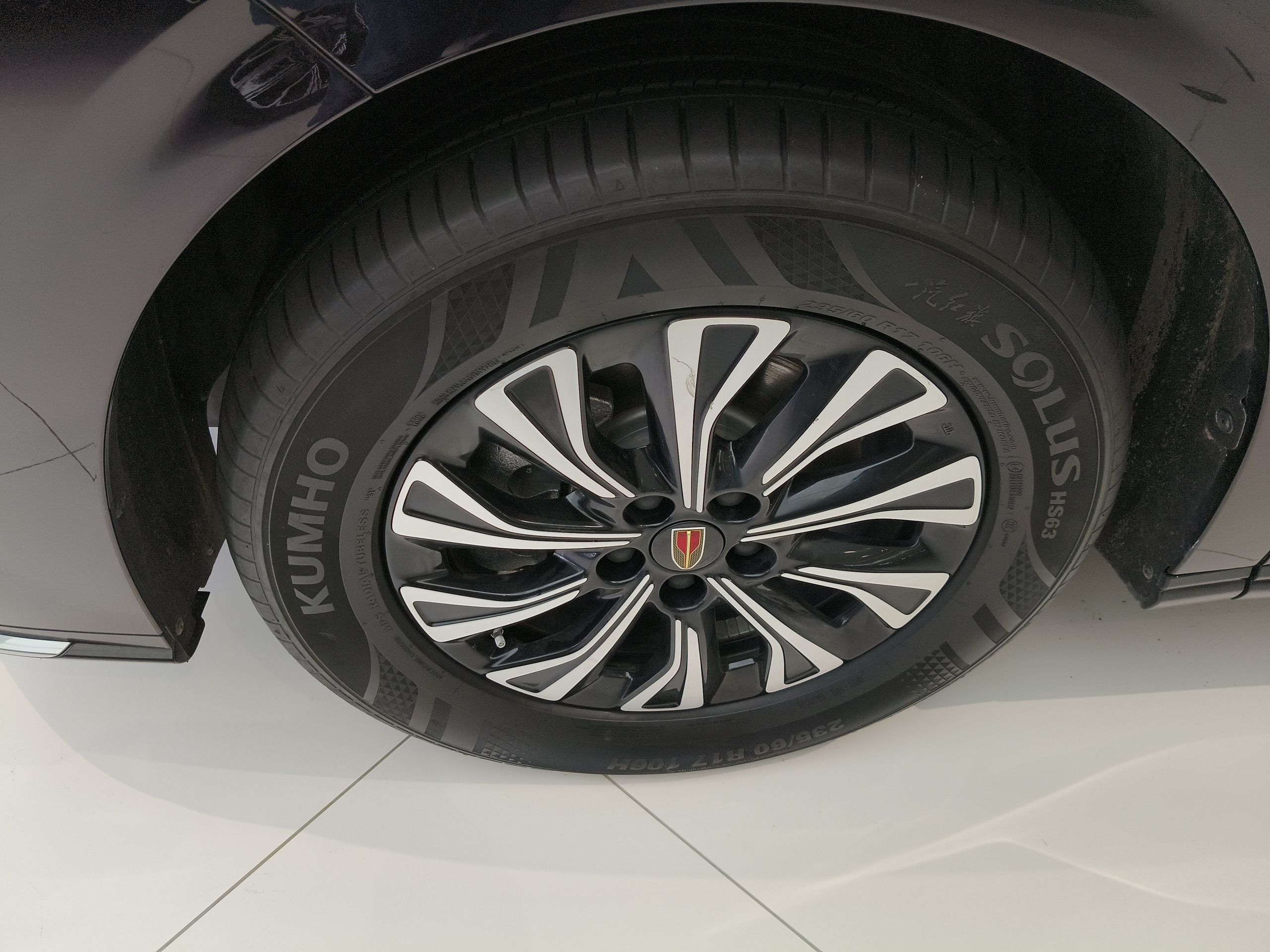 Hongqi HQ9 PHEV 2024 2.0T Four-Wheel Drive Business Edition — снимка 10