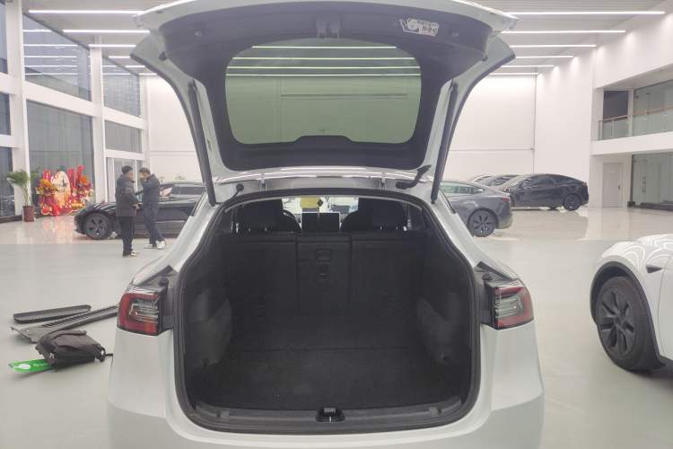 Used Tesla Model Y 2024 Rear-Wheel-Drive Version
