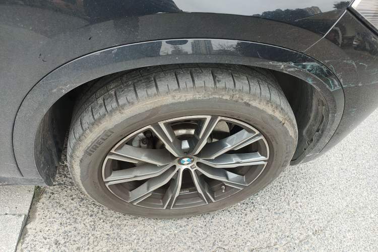 Used BMW X5 2022 xDrive 30Li Luxury M Sport Package
