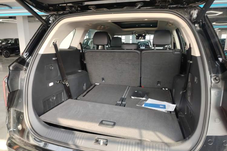 Used Hongqi HS7 PHEV 2024 2.0T PHEV Four-Wheel Drive Flagship Edition 7 Seats
