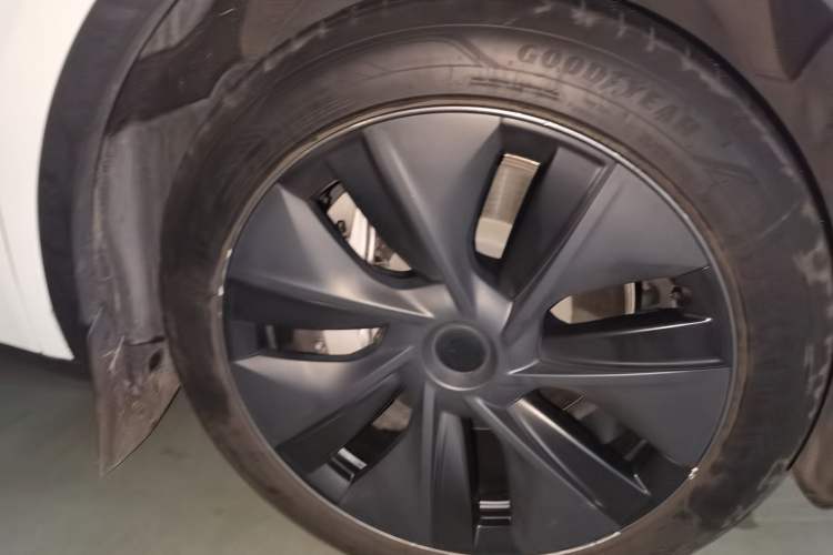 Used Tesla Model Y 2023 Rear-Wheel-Drive Version