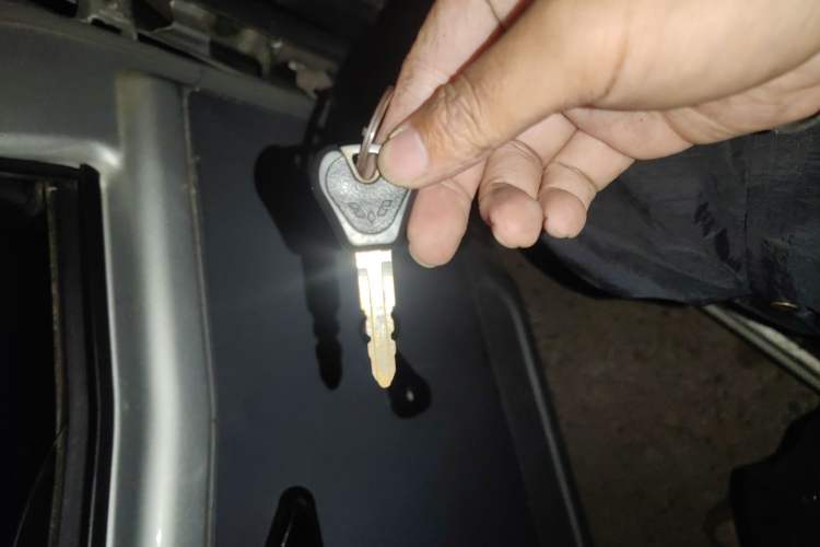 Used Wuling Zhiguang 2015 1.2L Practical LS-I Model Vehicle Key