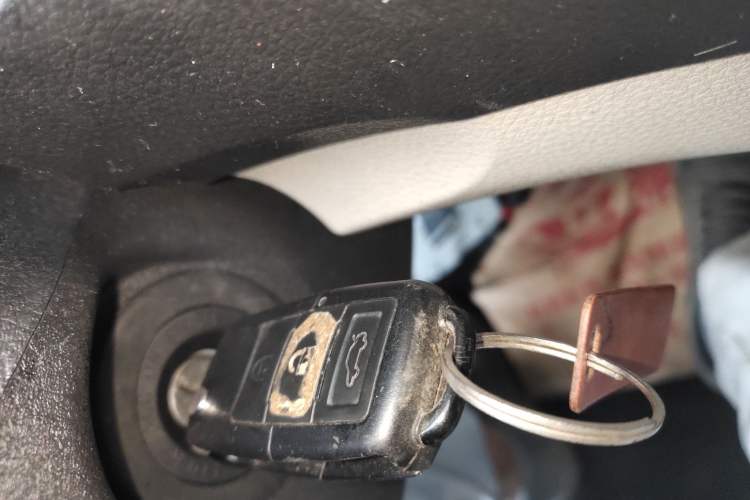 Used FORTHING Joyear XV 2016 1.6L CVT Luxury Model