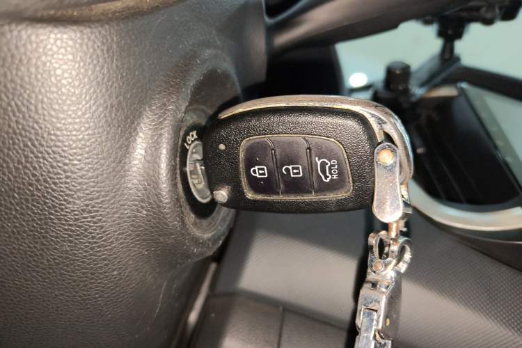 Used Hyundai ix25 2015 1.6L Automatic Two-Wheel Drive Fashionable GS Model Vehicle Key