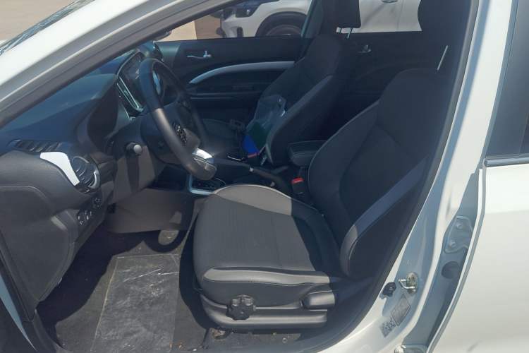 Used Kia kx1 Stonic 2021 1.4L CVT Fun Edition Left Front Seat