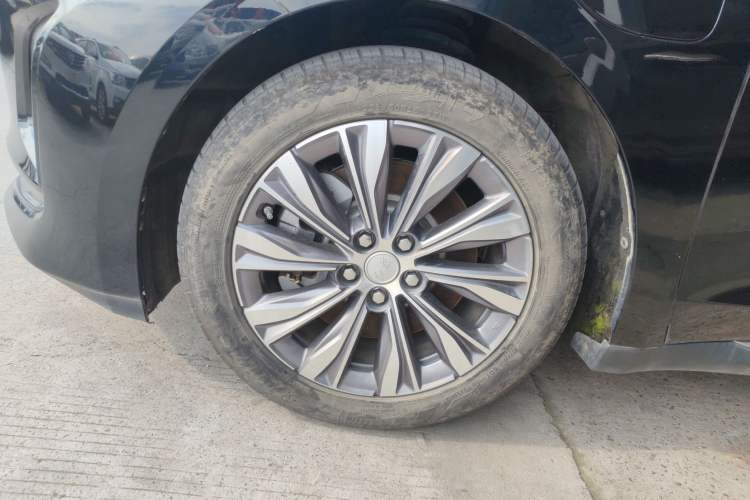 Used Hongqi E-QM5 2022 431 km Charge & Enjoy Edition
