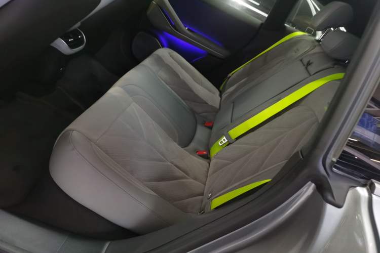 Used Nio ET5T 2025 Model Champion Commemorative Edition, 75kWh Touring
