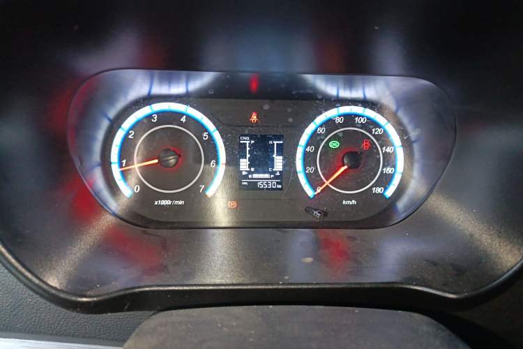 Used Chana Ruixing M60 2023 1.6L CNG Comfort-Grade 6-Seater Passenger Vehicle
