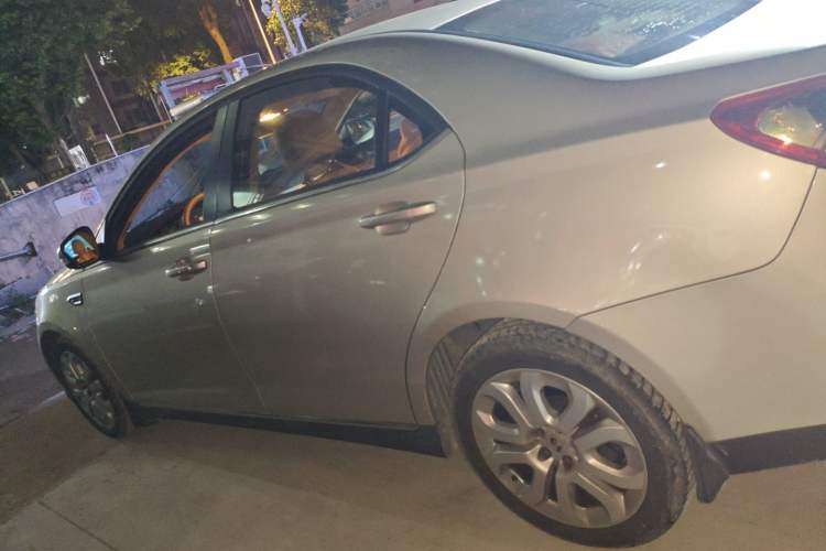 Used Roewe 550 2012 550 1.8T Automatic Full-Gold Limited Edition
