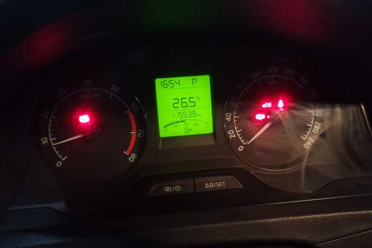 Used Skoda Rapid 2013 1.6L Automatic Smart Selection Model