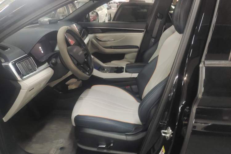 Used BYD Song PLUS New Energy 2024 HONOR Edition DM-i 110km Flagship Model Left Front Seat