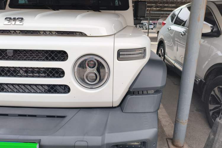 Used 212 T01 2024 2.0T Mechanic