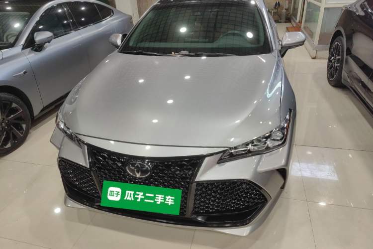 Used Toyota Avalon 2019 2.5L Touring Premium Version China VI Standard Front