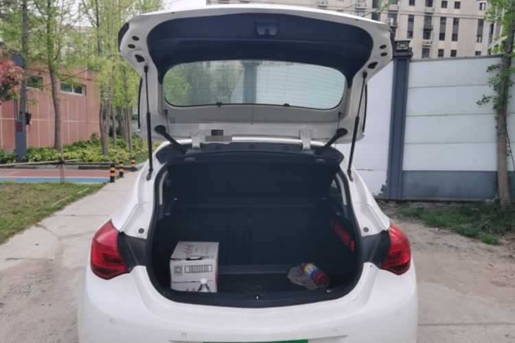 Used Buick GT 2014 XT 1.6L Automatic Fashion Edition