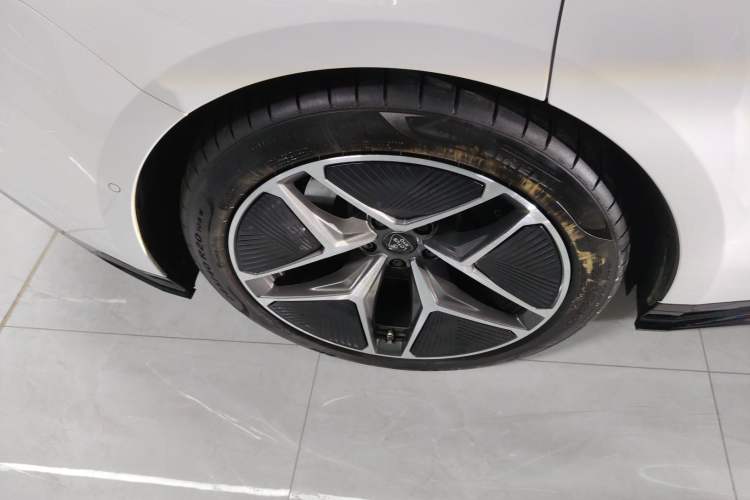 Used Lotus EMEYA 2024 EMEYA L+